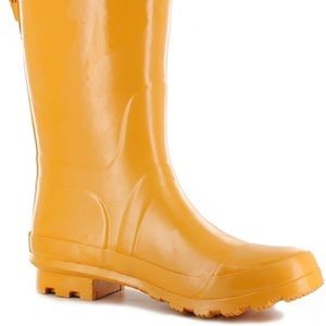 Western Chief Women’s Mid Rain Boot in Goldenrod
